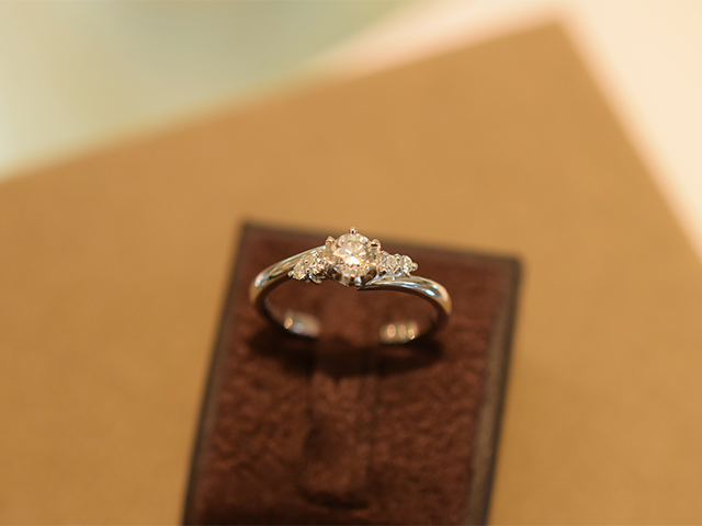 婚約指輪をリフォーム【2039b】